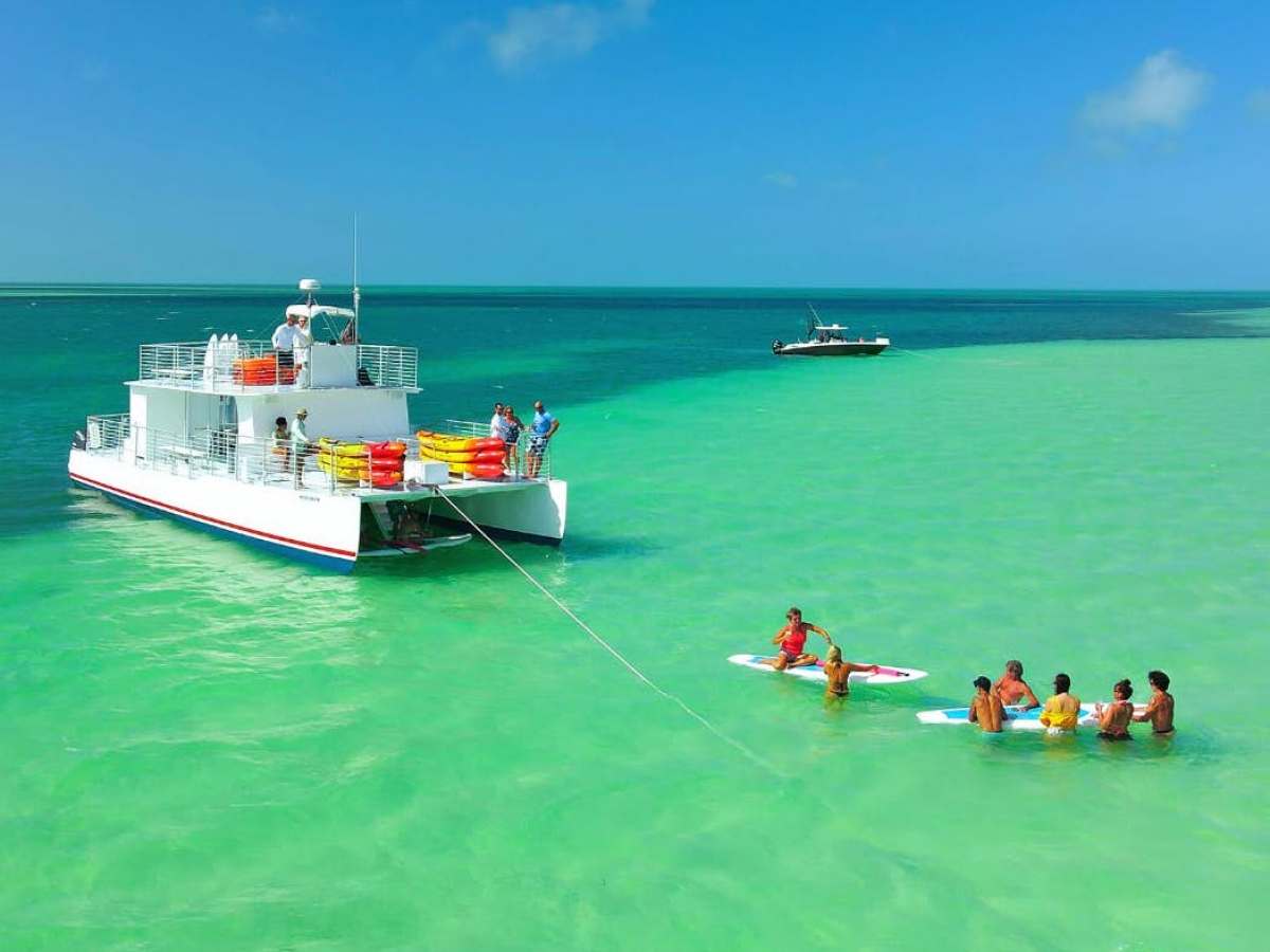 key west sandbar charter with paddleboards