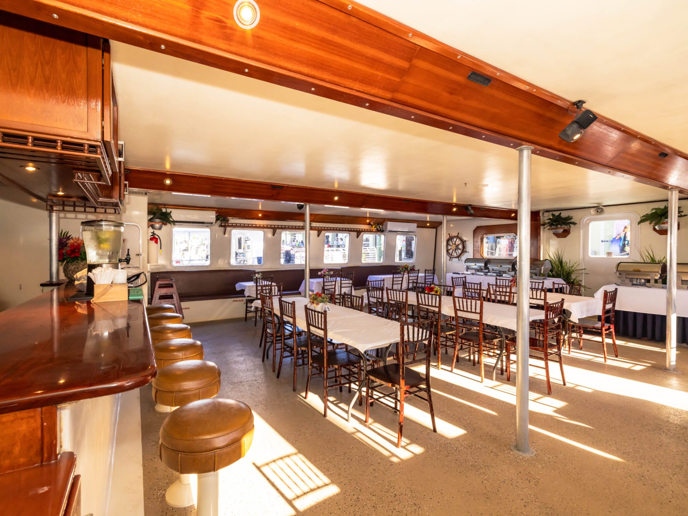 sunset dinner cruise private charter boat