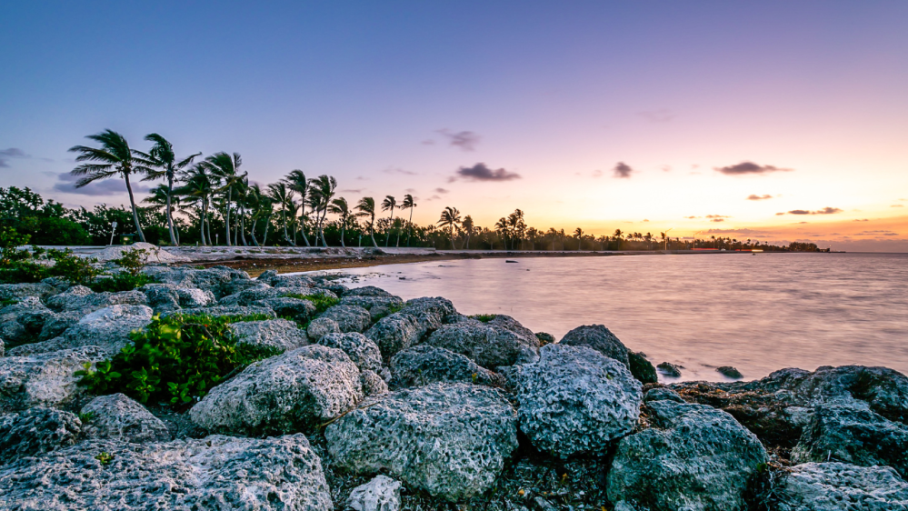 sunsets at smathers beach in key west florida